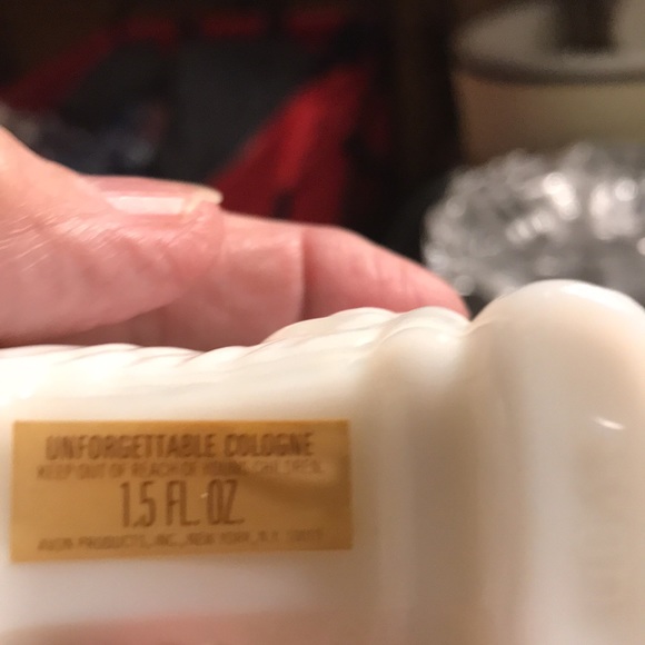 Avon bottle - Picture 5 of 5